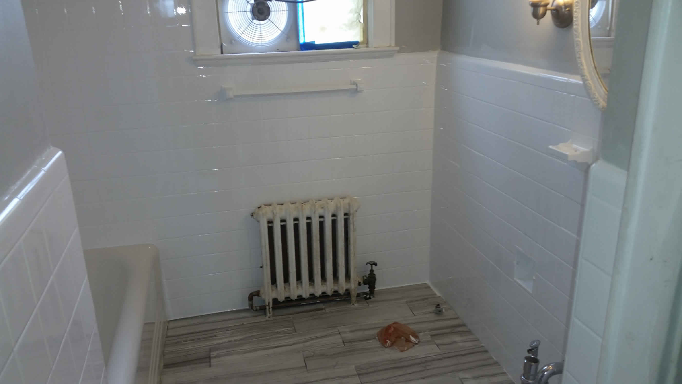 Transform an out-of-date bathroom with a bright new look! Call us today.